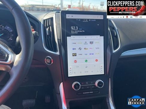 Used 2024 Ford Edge Titanium image 15