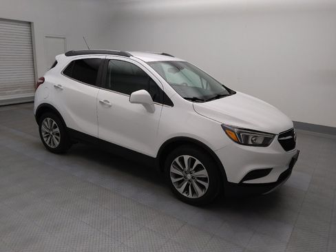 Used 2020 Buick Encore Preferred image 11