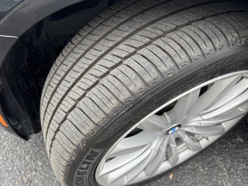 Used 2018 BMW 740i image 27