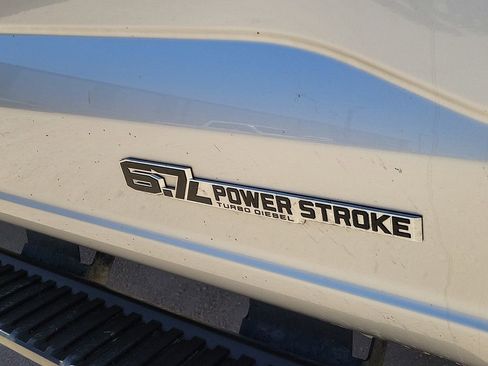 Used 2024 Ford F250 Lariat w/ Sport Appearance Package image 13