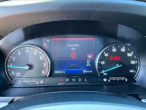 Used 2023 Ford Explorer XLT image 25