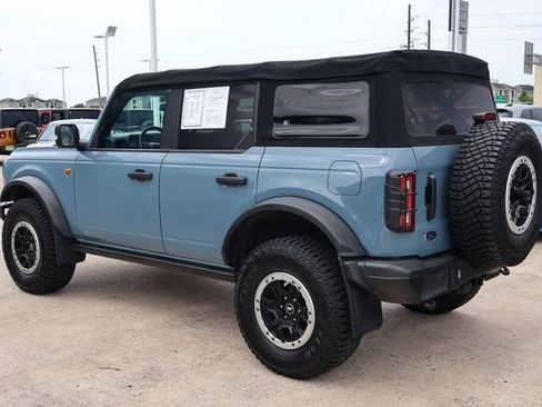 Used 2022 Ford Bronco Badlands w/ Sasquatch Package AWD/4WD image 4