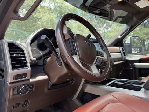 Used 2022 Ford F350 King Ranch w/ King Ranch Ultimate Package AWD/4WD image 8