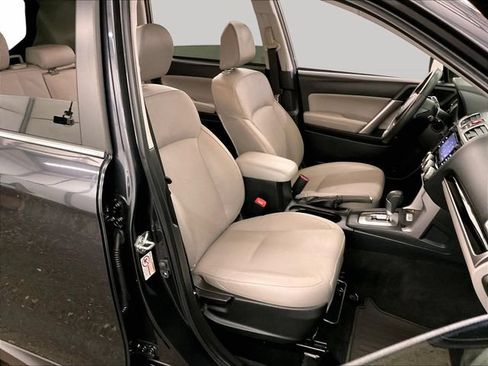 Used 2018 Subaru Forester 2.5i Limited AWD/4WD image 8