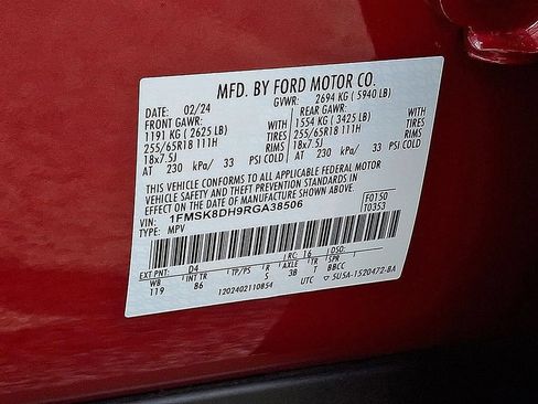 Used 2024 Ford Explorer XLT w/ Class IV Trailer Tow Package AWD/4WD image 29