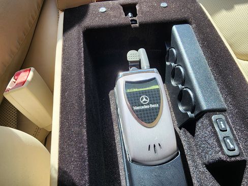 Used 2004 Mercedes-Benz SL 600 image 64