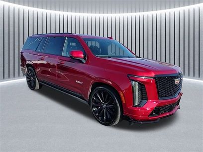 Used 2025 Cadillac Escalade ESV V