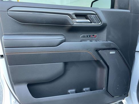 Used 2024 GMC Sierra 1500 AT4 w/ Technology Package image 15