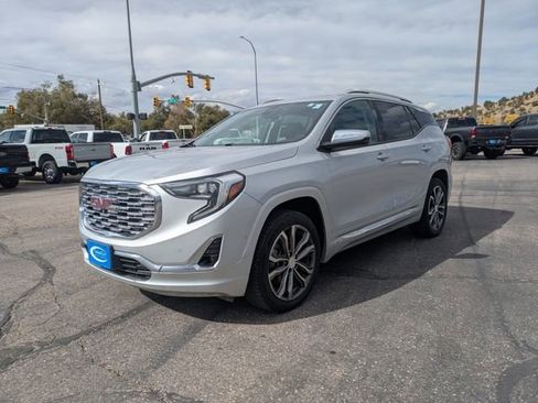 Used 2019 GMC Terrain Denali w/ Advanced Safety Package image 3