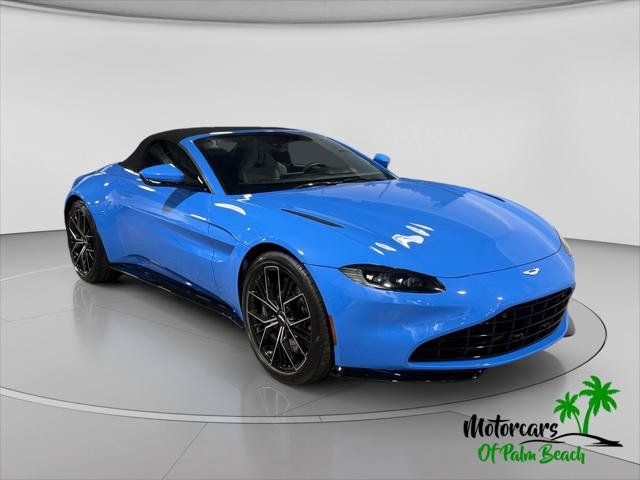 Used 2021 Aston Martin V8 Vantage Roadster RWD image 4