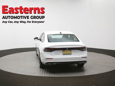 Used 2025 Honda Accord SE image 39