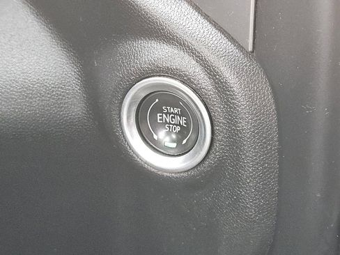 Used 2020 Chevrolet Silverado 2500 LTZ image 16