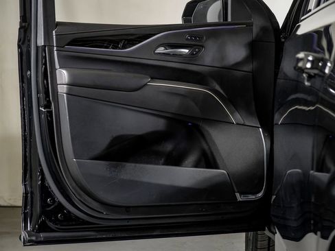 Used 2021 Cadillac Escalade ESV Sport w/ Driver Assist Tech Package image 34