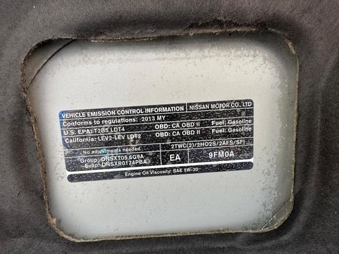 Used 2013 Nissan Titan SV AWD/4WD image 38