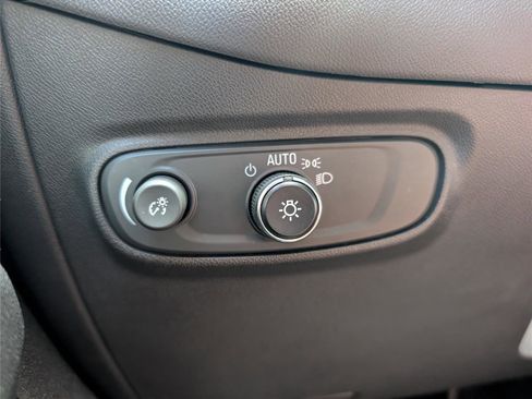 Used 2022 Chevrolet Equinox LT FWD image 25