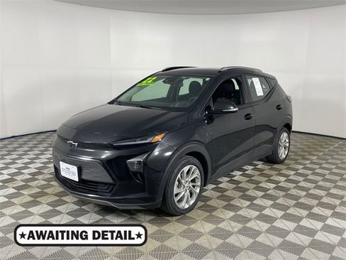 Used 2022 Chevrolet Bolt EUV LT w/ Driver Confidence Package image 1