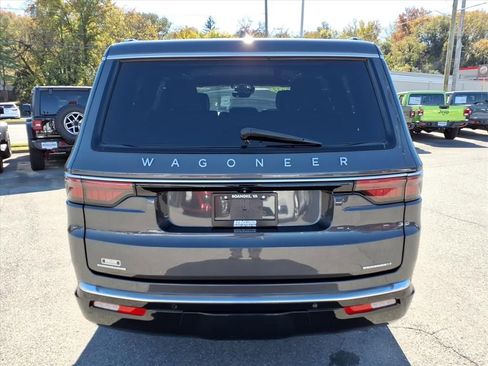 Used 2022 Jeep Wagoneer Series II image 5