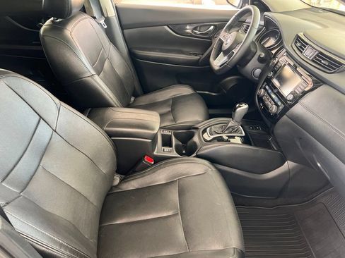 Used 2020 Nissan Rogue SL w/ Premium Package AWD/4WD image 21