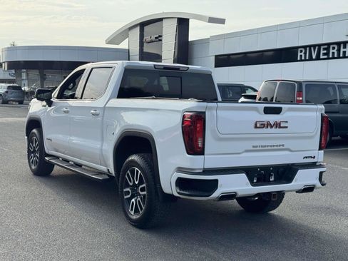 Used 2020 GMC Sierra 1500 AT4 w/ AT4 Premium Package AWD/4WD image 4