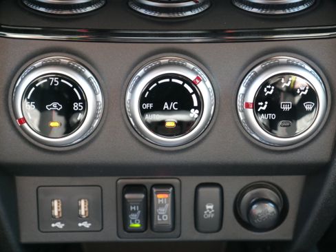 Used 2025 Mitsubishi Outlander Sport AWD image 18