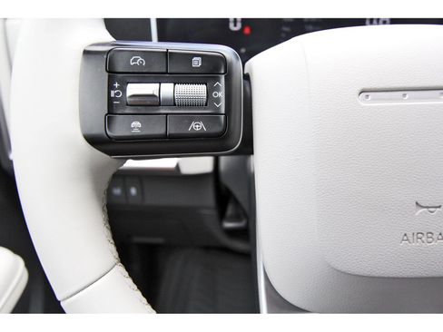 Used 2025 Hyundai Santa Fe SEL AWD/4WD image 15