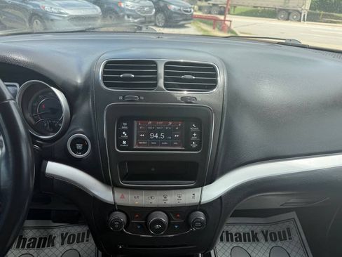 Used 2018 Dodge Journey SE w/ Popular Equipment Group FWD image 22