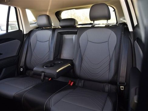 New 2026 Volkswagen Tiguan SE image 20