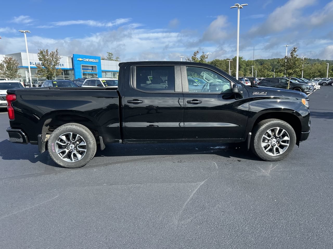 Used 2023 Chevrolet Silverado 1500 RST AWD/4WD image 8