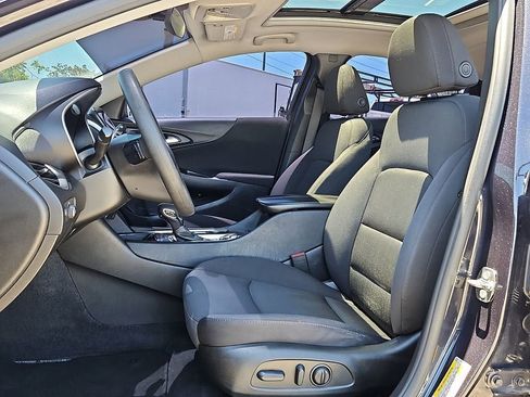 Used 2022 Chevrolet Malibu LT FWD image 13