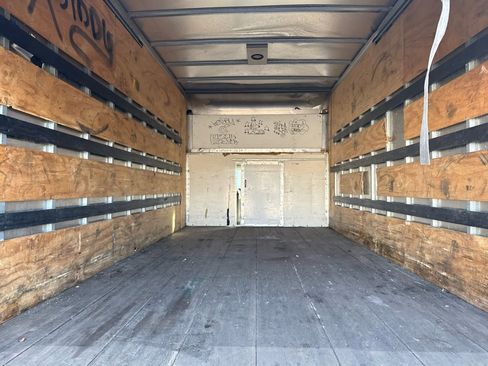 Used 2019 Ford E-350 and Econoline 350 Super Duty image 12