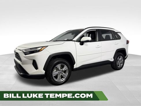 Used 2025 Toyota RAV4 XLE AWD/4WD image 1
