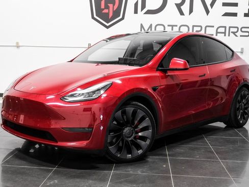 Used 2020 Tesla Model Y Long Range image 8