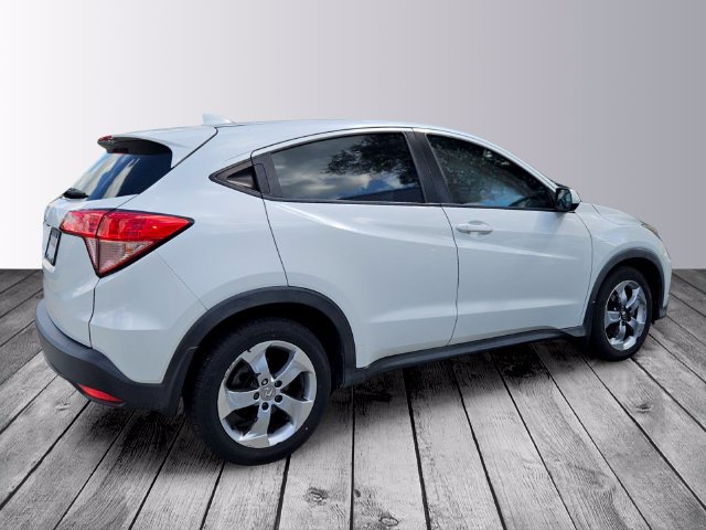 Used 2016 Honda HR-V LX image 5