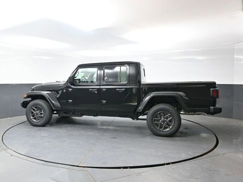 New 2026 Jeep Gladiator Sport AWD/4WD image 6