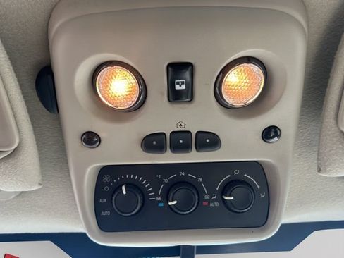 Used 2005 Chevrolet Tahoe Z71 w/ Preferred Equipment Group AWD/4WD image 35