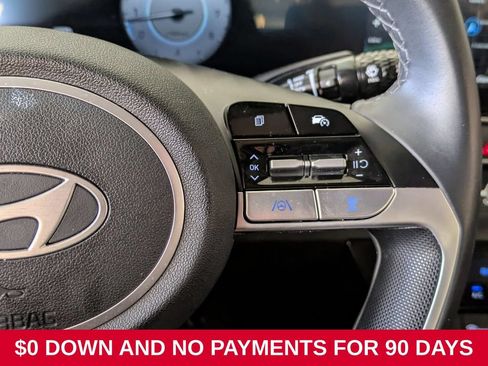 Used 2025 Hyundai Elantra SEL FWD image 21