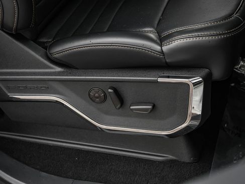 Used 2024 Ford F350 Platinum image 34