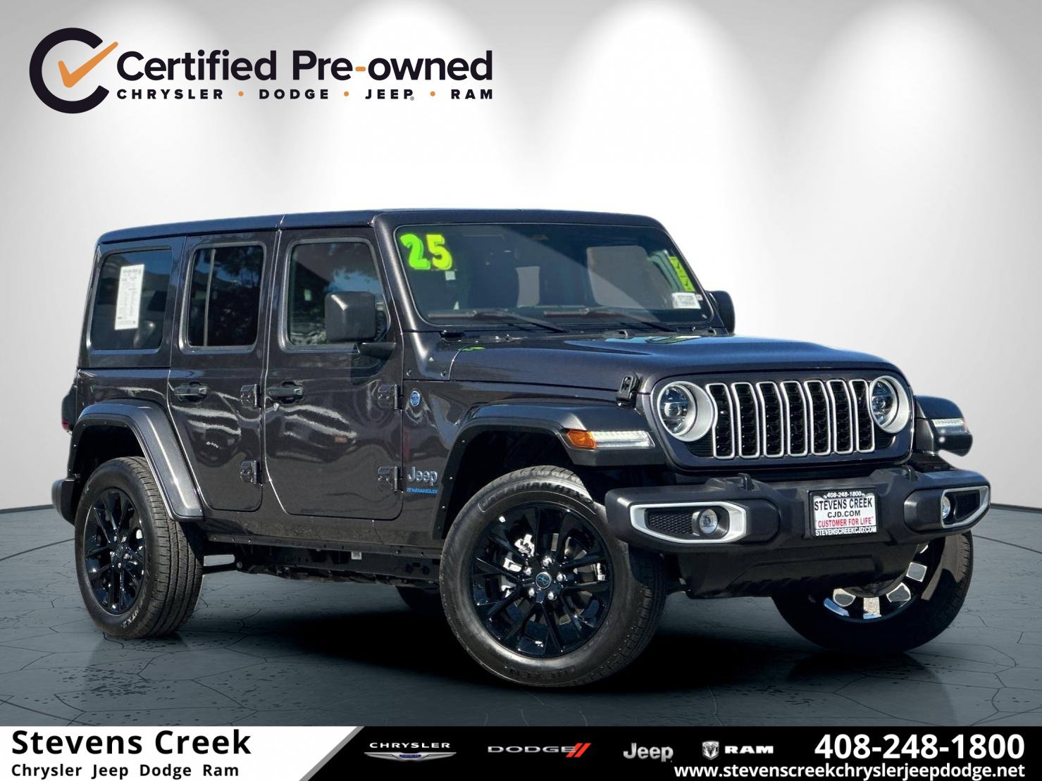 Certified 2025 Jeep Wrangler Unlimited Sahara w/ Safety Group AWD/4WD image 1