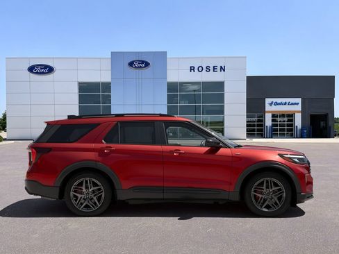 New 2026 Ford Explorer ST-Line w/ ST-Line Street Pack AWD/4WD image 5