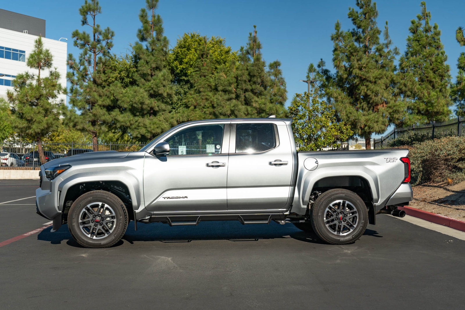 Certified 2024 Toyota Tacoma TRD Sport w/ TRD Sport Upgrade Package AWD/4WD image 5