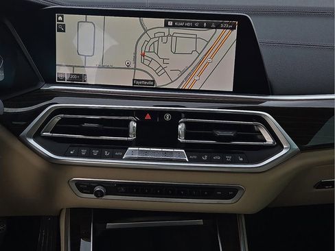 Used 2020 BMW X5 xDrive40i w/ Premium Package image 13