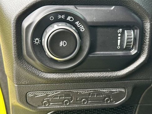 Used 2024 Jeep Wrangler Sport S image 25