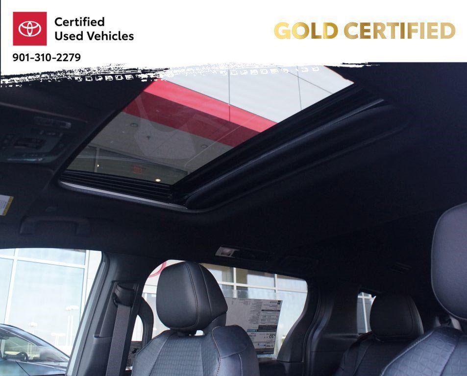 Certified 2026 Toyota Sienna XLE Woodland Edition AWD/4WD image 27