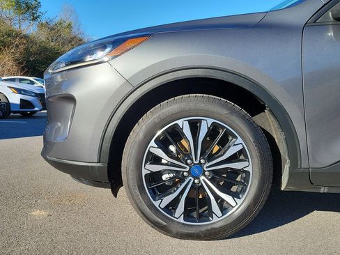 Used 2022 Ford Escape SEL w/ SEL Stealth AWD Package image 9