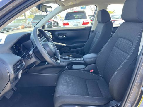Certified 2024 Honda HR-V LX image 18