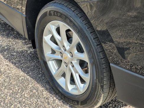 Used 2022 Chevrolet Equinox LT image 8