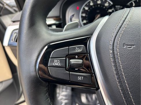 Used 2017 BMW 540i RWD image 28