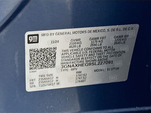 Used 2025 Chevrolet Equinox LT FWD image 12