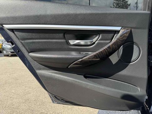 Used 2017 BMW 330i Sedan RWD image 40