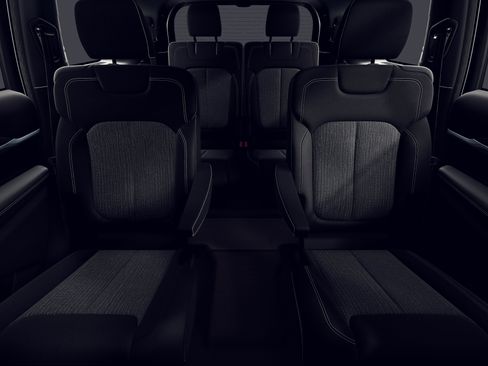 New 2026 Jeep Grand Cherokee L 4WD image 15